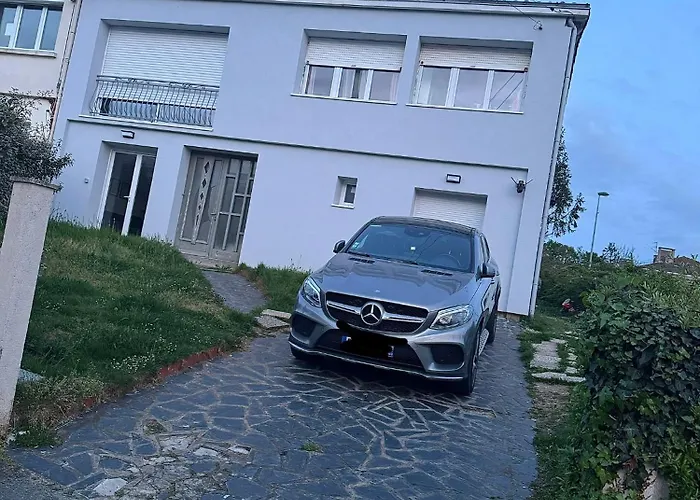 1 Vu Sur Jardin A * La Roche-sur-Yon